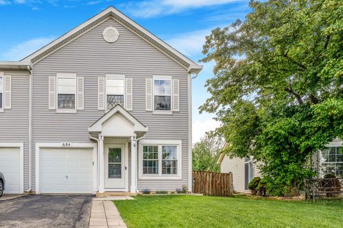 684 Edward Dr, Romeoville, IL, 60446-5257 | Card Image