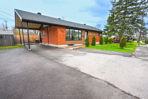 924 Bermuda Ave, Ottawa, ON, K1K0V6 | Card Image