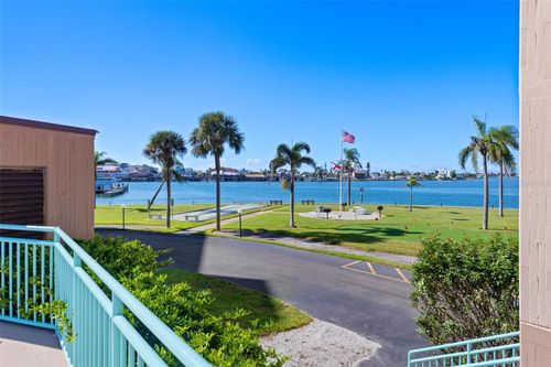 102e-1 Key Capri, TREASURE ISLAND, FL, 33706-4960 | Card Image