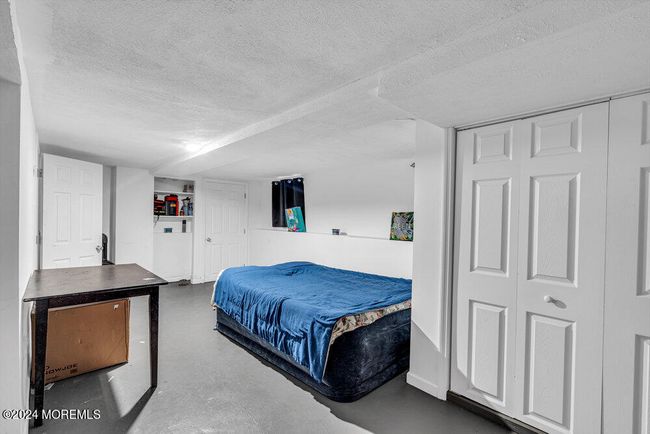662 Avenue E, Home with 5 bedrooms, 3 bathrooms and null parking in Bayonne NJ | Image 20