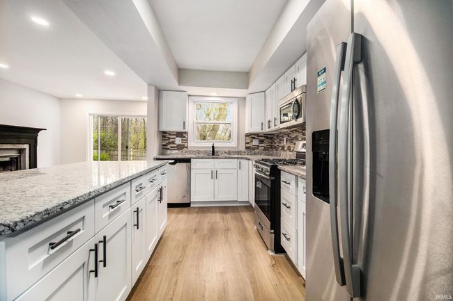 53911 Kershner Ln, House other with 3 bedrooms, 3 bathrooms and null parking in Elkhart IN | Image 11