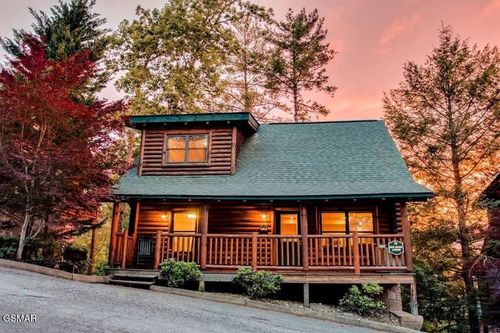 2006 Bear Creek Way, Pigeon Forge, TN, 37862 | Card Image