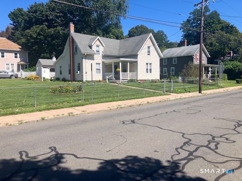 55 Pleasant St, Manchester, CT, 06040-5835 | Card Image