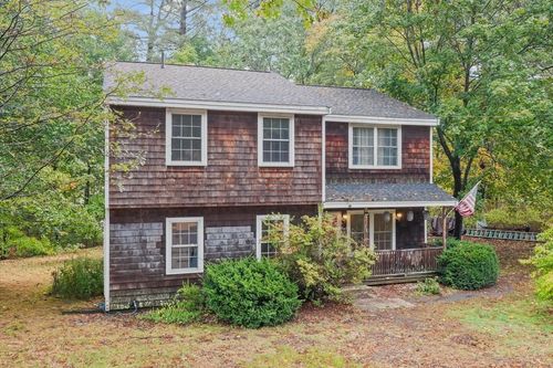 18 Larch Rd, Georgetown, MA, 01833-1615 | Card Image