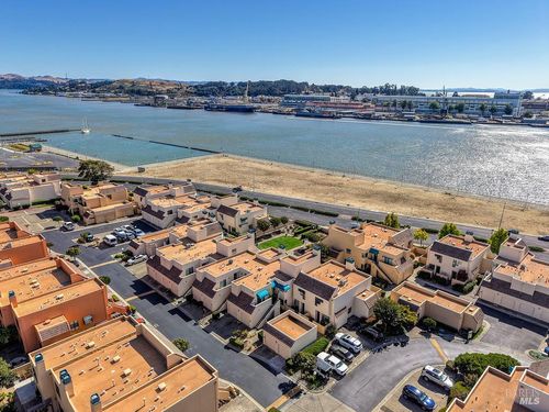 141 Nantucket Lane, Vallejo, CA, 94590 | Card Image