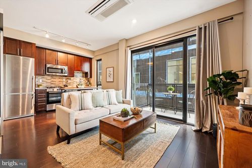 unit-203-1320 Fenwick Ln, SILVER SPRING, MD, 20910-3853 | Card Image