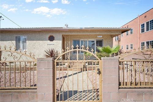 933 Island Ave, Wilmington, CA, 90744-4303 | Card Image