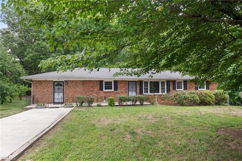 273 Livengood Dr, Winston Salem, NC, 27107-9338 | Card Image