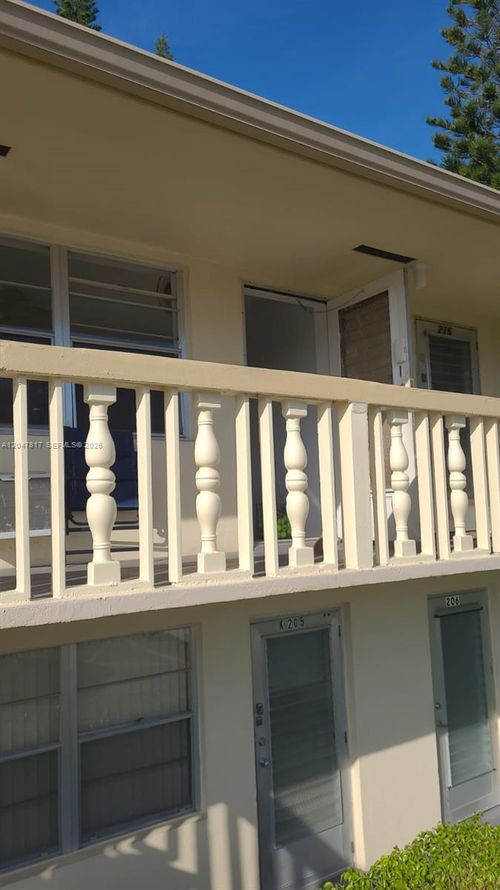 215-215 Sussex K, West Palm Beach, FL, 33417-6831 | Card Image