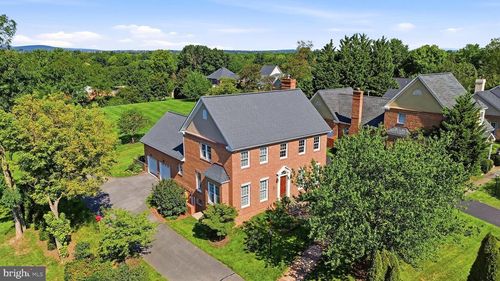 105 Foxbury Ln, Winchester, VA, 22602-7442 | Card Image