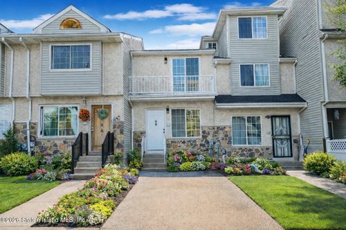 48 Studio Ln, Staten Island, NY, 10304-4790 | Card Image