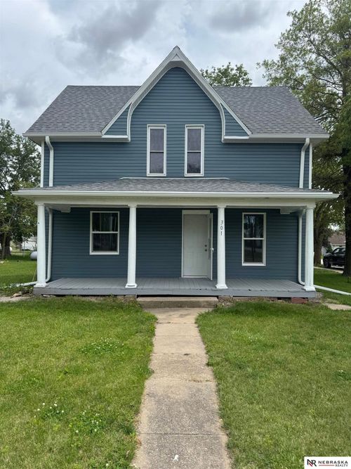 301 Francis St, Daykin, NE, 68338-3038 | Card Image