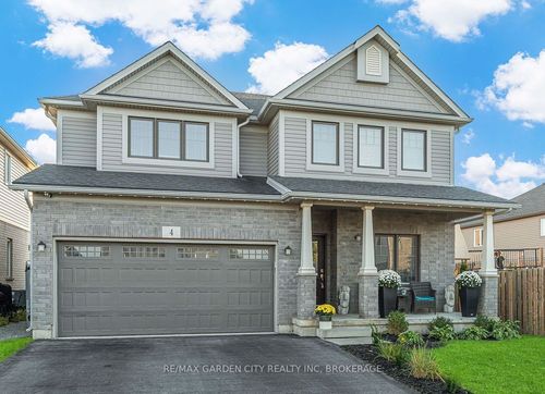 4 Riley Ave, Fonthill, ON, L0S1E6 | Card Image