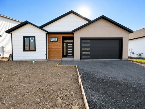 416 N Moen Ln, Greenacres, WA, 99016 | Card Image