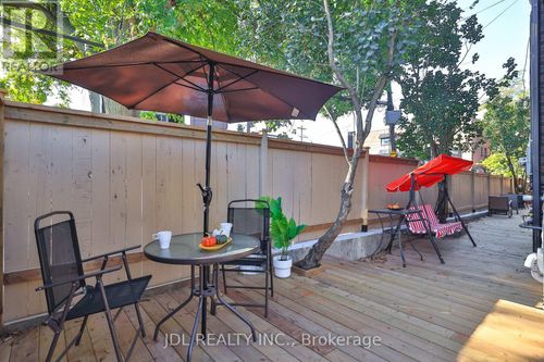 5 Sorauren Ave, Toronto, ON, M6R2C6 | Card Image