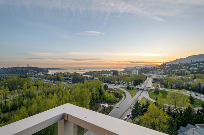 2007 - 200 Klahanie Court, Condo with 1 bedrooms, 1 bathrooms and 1 parking in West Vancouver BC | Image 4