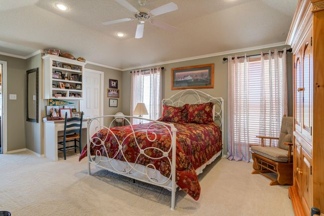 14101 E Fm 1527, Home with 3 bedrooms, 4 bathrooms and null parking in Lorenzo TX | Image 68
