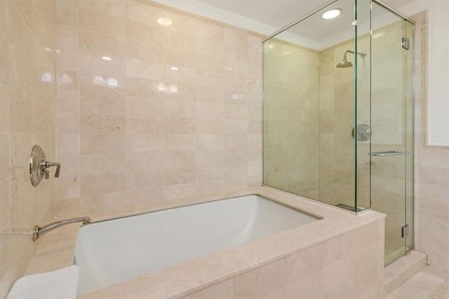 APT-17C - 10 City Pl, Condo with 2 bedrooms, 3 bathrooms and null parking in White Plains NY | Image 9