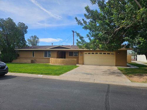 38 Spur Cir, Scottsdale, AZ, 85251-5461 | Card Image