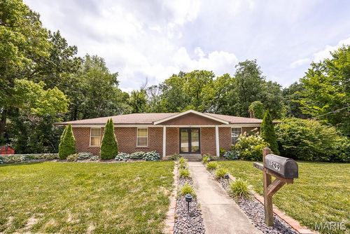 1299 Pin Oak Ln, Caseyville, IL, 62232-2084 | Card Image