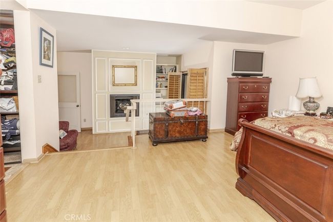 APT-202 - 1313 Valley View Rd, Condo with 2 bedrooms, 2 bathrooms and 2 parking in Glendale CA | Image 6
