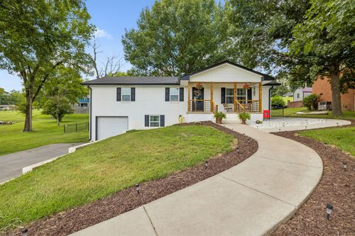 208 Western Ave, Hartsville, TN, 37074-1211 | Card Image