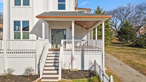 1403 Bailey Ave, Chattanooga, TN, 37404-2967 | Card Image