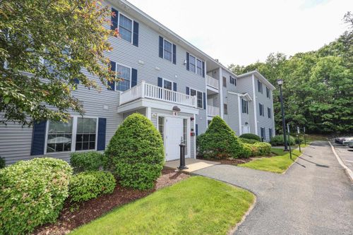 119-4 Crestview Cir, Londonderry, NH, 03053-2478 | Card Image