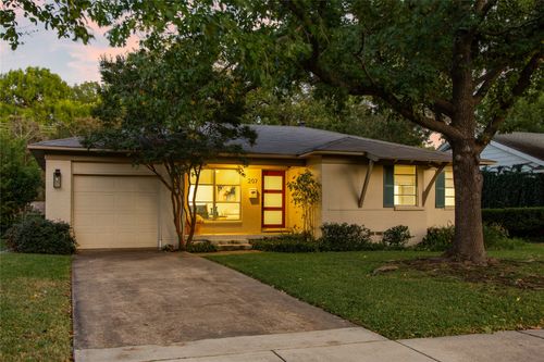 207 Dover Dr, Richardson, TX, 75080-5819 | Card Image