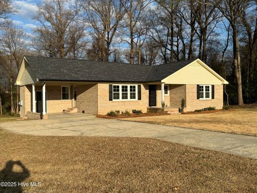109 Tarheel Dr, Mount Olive, NC, 28365-8732 | Card Image