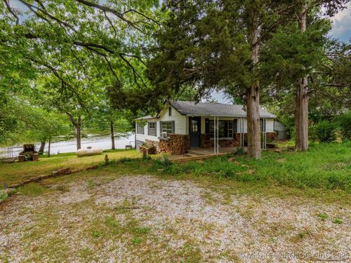 9 L B May Scenic Ln, Pawhuska, OK, 74056-5098 | Card Image