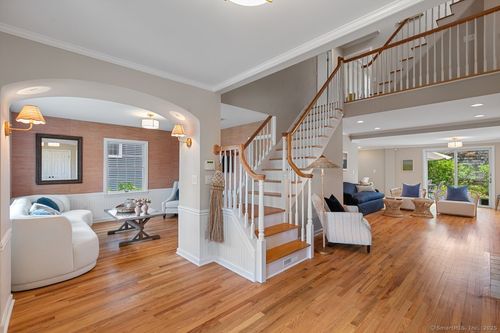 6 Tonetta Cir, Norwalk, CT, 06855-2614 | Card Image