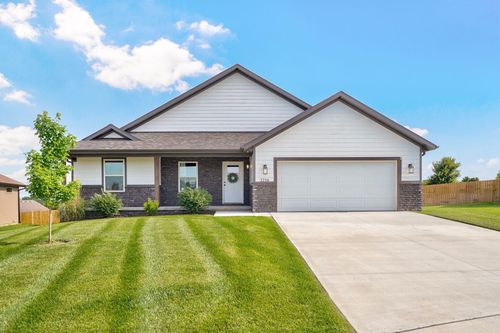 2216 W Braxton Ct, Ozark, MO, 65721-4309 | Card Image