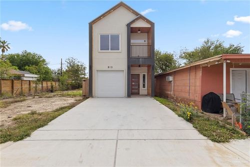 813 S Bicentennial Blvd, McAllen, TX, 78501-5252 | Card Image