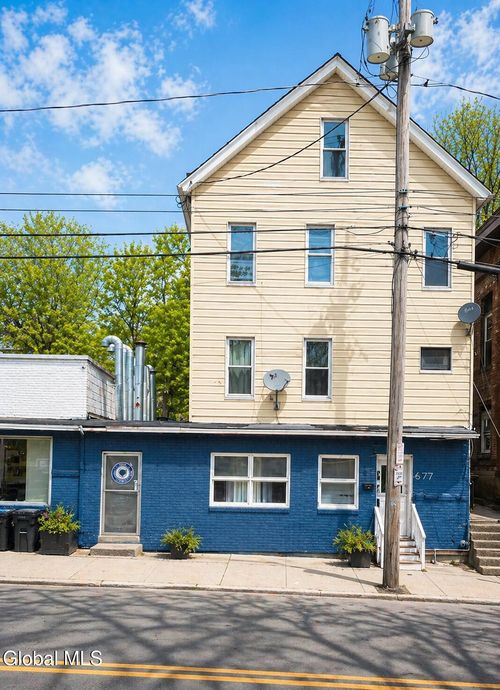 677 Pawling Ave, Troy, NY, 12180-6254 | Card Image
