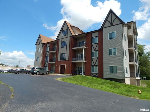 apt-203-3415 Eastern Ave, Davenport, IA, 52807-2088 | Card Image