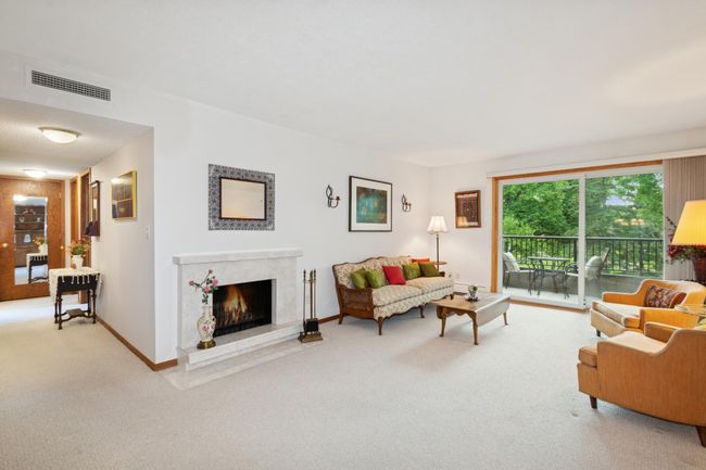 Lovingly cared for End unit Condo with beautiful views | Image 4