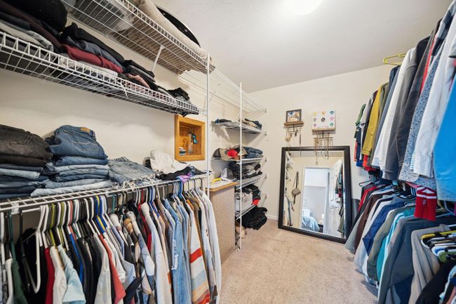 Primary bedroom closet. | Image 16