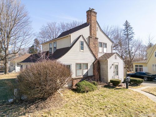 416 Marquette St, Flint, MI, 48504-7709 | Card Image