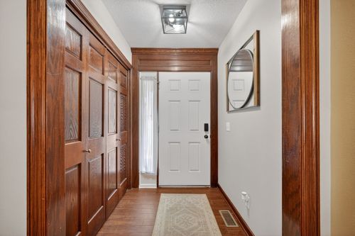 204 Sw 36th Ln, Ankeny, IA, 50023-8939 | Card Image