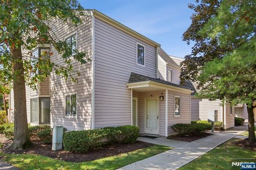 136 Changebridge Rd, Montville, NJ, 07045-9525 | Card Image