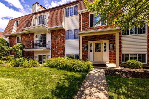 8803 Washington Colony Dr, Dayton, OH, 45458-3376 | Card Image