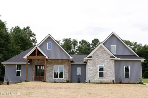 8019 Strawberry Plains Pike, KNOXVILLE, TN, 37924-4322 | Card Image
