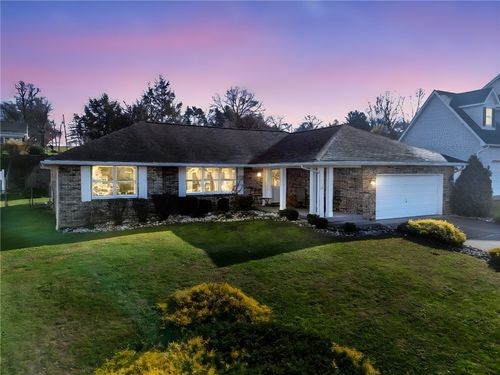 321 Meadowlark Dr, Uniontown, PA, 15401-5319 | Card Image