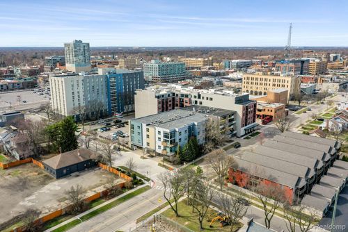 unit-204-614 S Troy St, Royal Oak, MI, 48067-2755 | Card Image