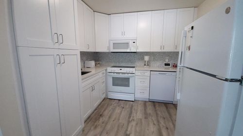 50 Plymouth, West Palm Beach, FL, 33417 | Card Image