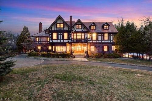 90 Gregory Ave, West Orange, NJ, 07052-4713 | Card Image