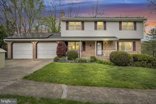 336 Indian Creek Dr, MECHANICSBURG, PA, 17050-2528 | Card Image