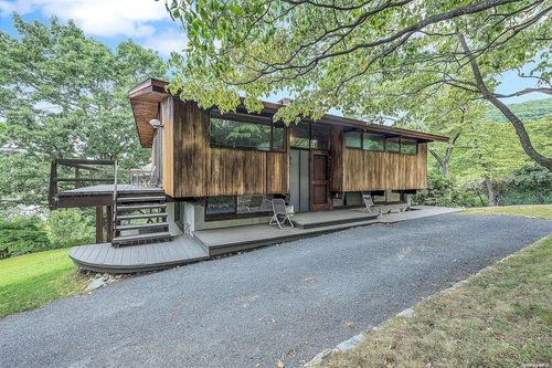 12 Hillside Dr, Thiells, NY, 10984-1430 | Card Image