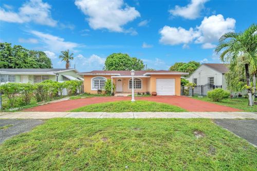 420 Se 3rd St, Hialeah, FL, 33010-5312 | Card Image